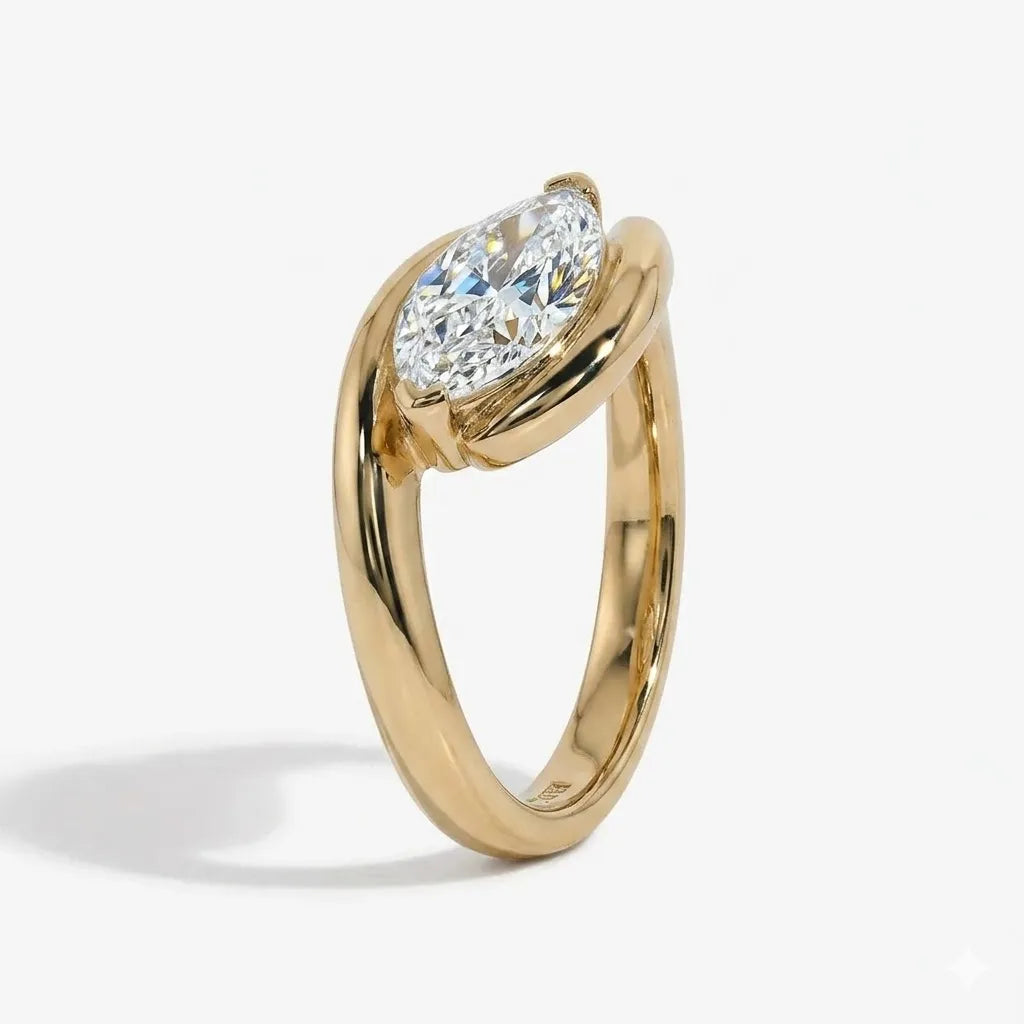 Oxford Gold Small Scandi Ring
