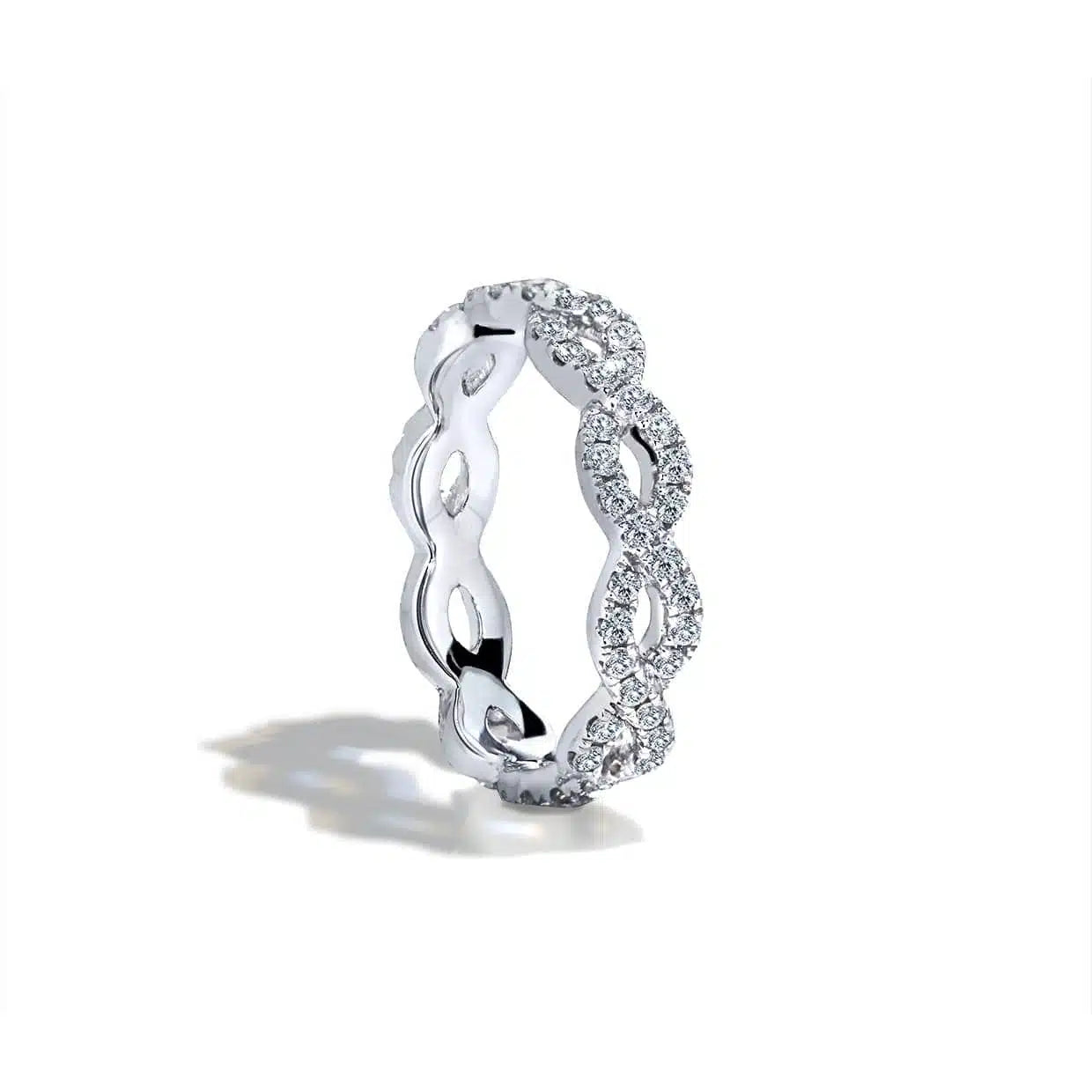 Diamantring eternity twist micropavé med diamanter i hvidguld
