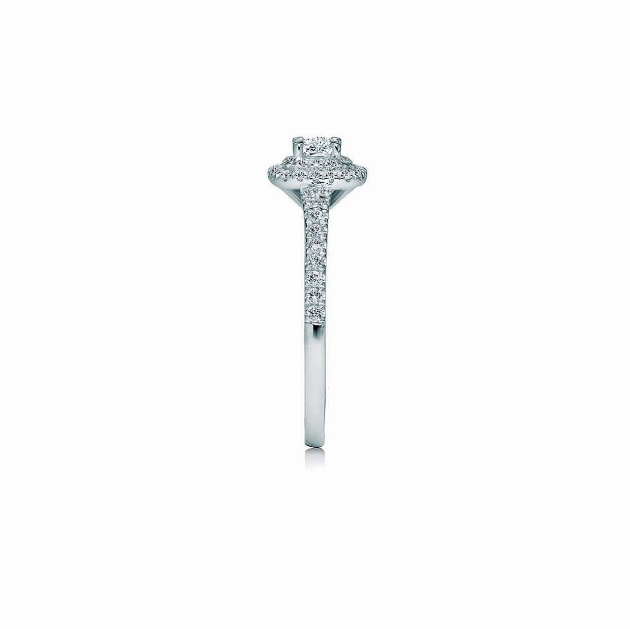 Sorrento forlovelsesring med hvid princess cut safir og diamant halo