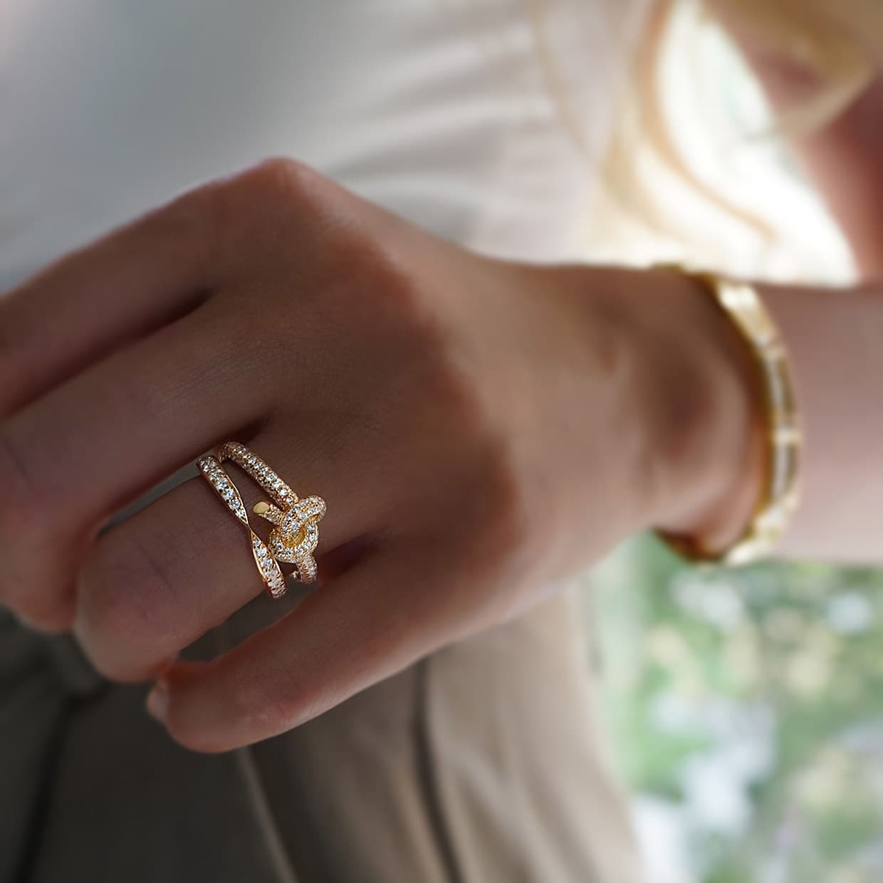 Equestrian knot ring i forgyldt sterling sølv