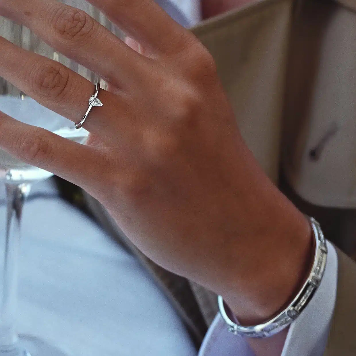 Oxford silver pear solitaire ring