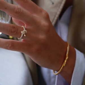 knot-gold-ring
